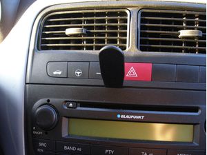 Brodit ProClip montážna konzola pre Fiat Punto Grande 06-13, na stred vľavo