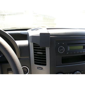 Brodit ProClip pre Mercedes Benz Sprinter 07-18/Volkswagen Crafter 07-16, na stred nad mriežku