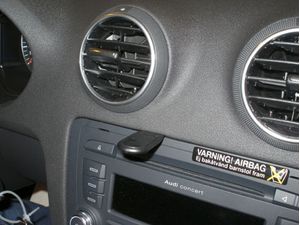 Brodit ProClip montážna konzola pre Audi A3 07-12/Audi S3 07-13, na stred