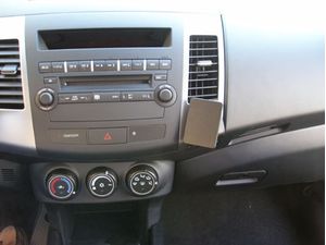 Brodit ProClip montážna konzola pre Mitsubishi Outlander 07-13, na stred
