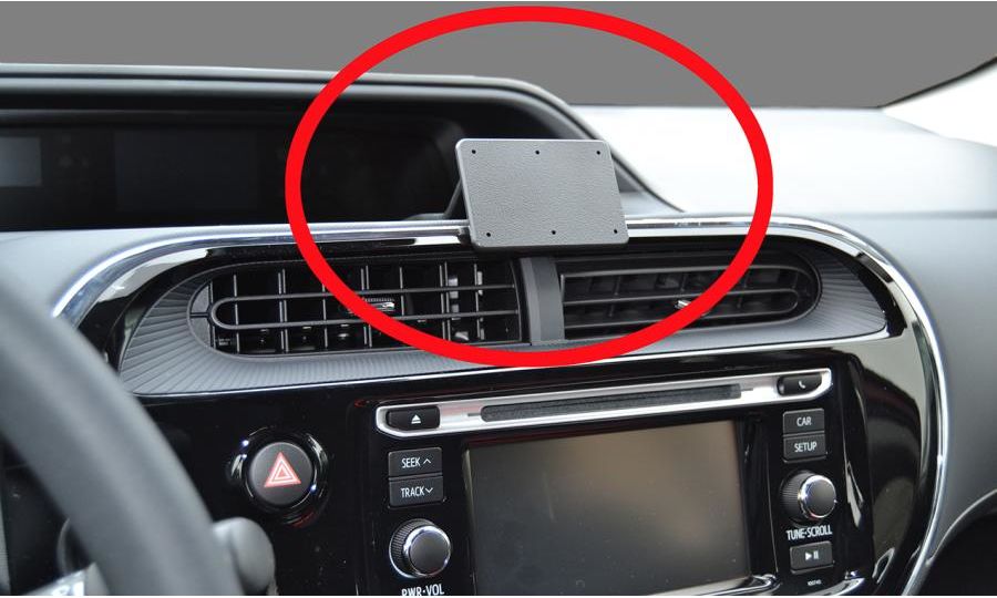 Brodit ProClip montážna konzola pre Toyota Prius C 18-20, na stred