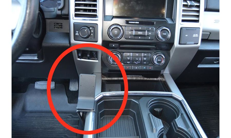 Brodit Montážny držiak ProClip pre Ford F-150 15-20 USA, stred zľava nadol