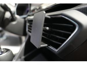 Brodit Montážny držiak ProClip pre Seat Leon 21-24/Cupra Leon/Sportstourer 20-24, pre stred