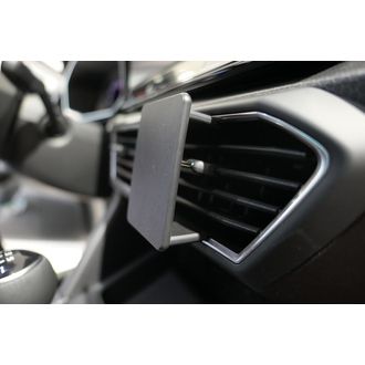 Brodit Montážny držiak ProClip pre Seat Leon 21-24/Cupra Leon/Sportstourer 20-24, pre stred