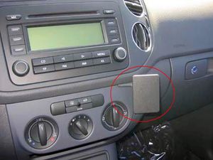 Brodit ProClip montážna konzola pre Volkswagen Golf Plus 05-09, Tiguan 08-09, na stred vpravo