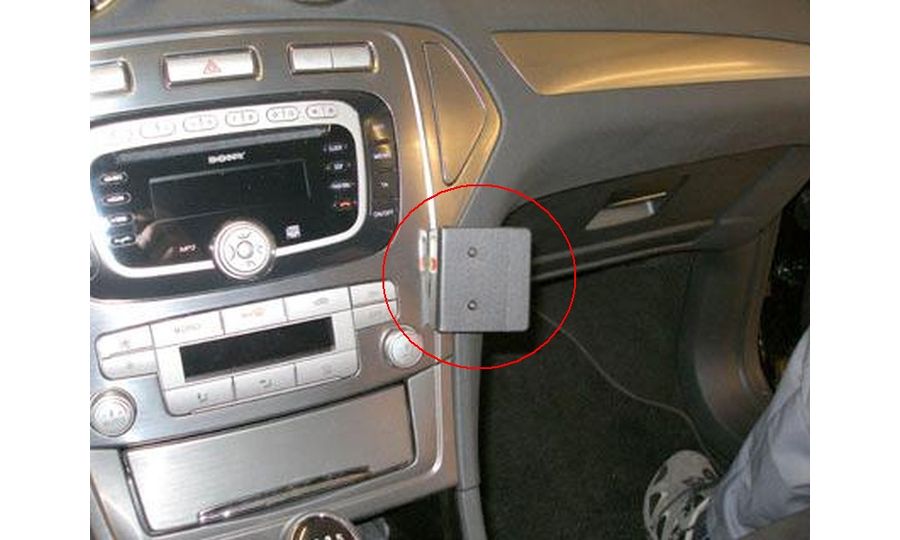 Brodit ProClip montážna konzola pre Ford Mondeo 08-14 (nie pre Business X), na stred vpravo