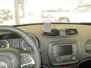 Brodit Montážny držiak ProClip pre Jeep Renegade 15-23, vľavo v strede