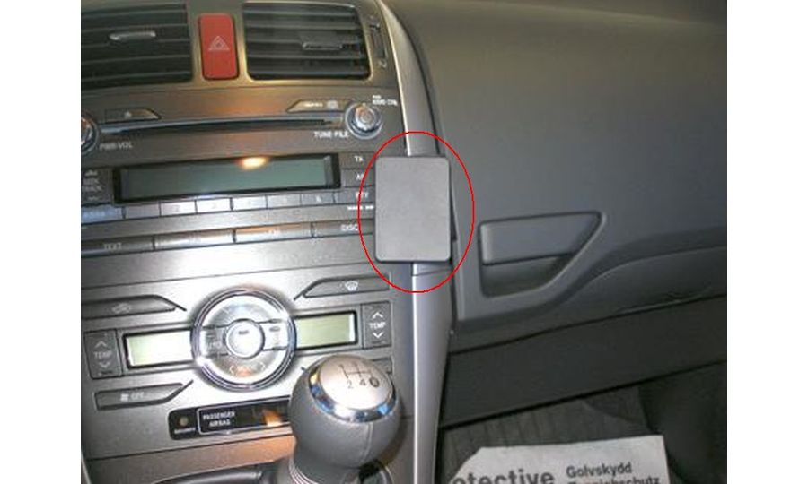 Brodit ProClip montážna konzola pre Toyota Auris 07-12 (len bez navigácie), na stred vpravo