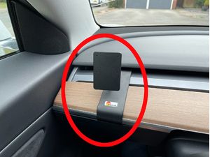 Brodit Montážny držiak ProClip pre Tesla 3 18-24 /Model Y 20-24, ľavý