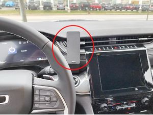 Brodit Montážny držiak ProClip pre Jeep Grand Cherokee 22-24, vľavo v strede