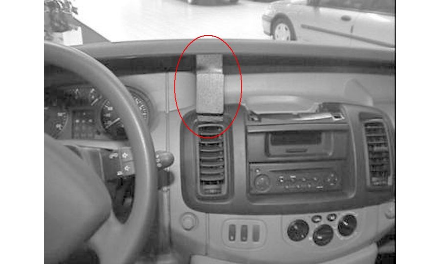 Brodit ProClip Renault Trafic/Opel Vivaro/Nissan Primastar 02-10, vľavo uprostred, poškodený obal