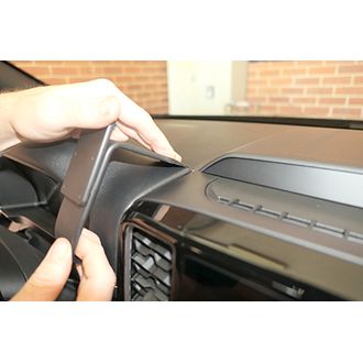 Brodit ProClip Ford Ranger/Ranger Raptor/Ranger Wildtrak 23-24, vľavo uprostred