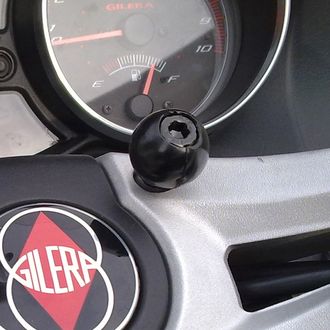 RAM Mounts držiak na riadidlá motocykla so skrutkami M8, s 1" čapom, RAM-B-367U