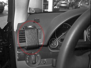 Brodit Montážny držiak ProClip pre Audi A4 Avant 02-07/Sedan 01-07, vľavo na mriežku ventilácie