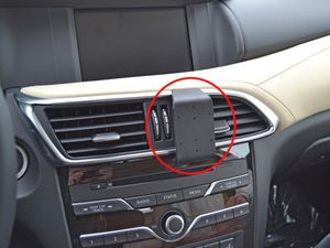 Brodit ProClip montážna konzola pre Infiniti QX30 17-19, na stred