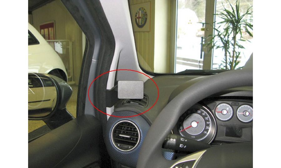 Brodit ProClip montážny držiak pre Fiat Punto Evo 10-19, vľavo na stĺpiku