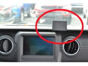 Brodit Montážny držiak ProClip pre Jeep Wrangler 18-23/JL 19-23/Gladiator 20-24, na stred