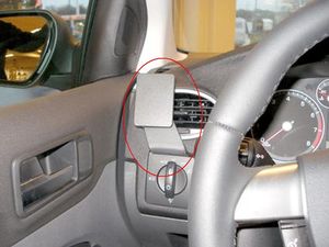 Brodit ProClip montážna konzola pre Ford Focus 05-10, vľavo na mriežku ventilácie