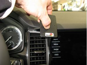 Brodit Montážny držiak ProClip pre Škoda Kodiaq 17-23, na stred