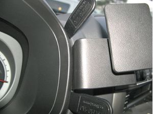 Brodit Montážny držiak ProClip pre Isuzu D-Max 08-11/Rodeo 08-12, vľavo uprostred