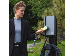 Green Cell HabuDen Wallbox 22kW 32A nabíjacia stanica pre elektrické vozidlá s NFC, aplikáciou, BT, 7,5 m káblom