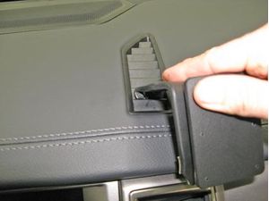 Brodit ProClip Ford Ranger Raptor 19-22/Ranger Wildtrak 16-22, vpravo uprostred