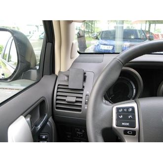 Brodit Montážny držiak ProClip pre Toyotu LandCruiser 150 10-23, vľavo nad mriežkou ventilácie