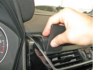 Brodit ProClip montážna konzola pre BMW 2 Active/Gran Tourer, F45/F46 14-21, na stred