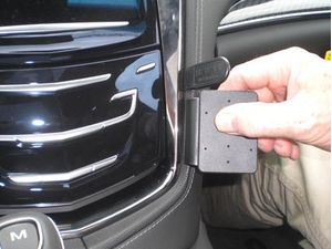 Brodit ProClip montážna konzola pre Cadillac CTS 14-22/ELR 15-17, na stred