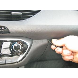 Brodit ProClip montážny držiak pre Hyundai i30 17-24/Hyundai Elantra GT 18-24, pre stred