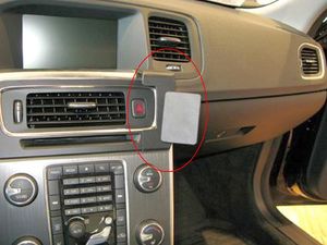Brodit ProClip montážna konzola pre Volvo V60/S60 11-18, na stred vpravo