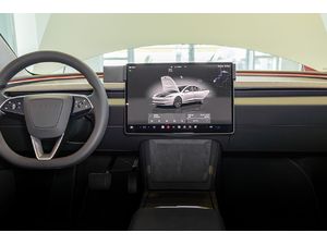Montážny držiak Brodit ProClip pre Tesla Model 3 24-25, vľavo uprostred