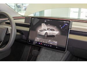 Montážny držiak Brodit ProClip pre Tesla Model 3 24-25, vľavo uprostred
