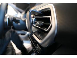 Brodit ProClip montážny držiak pre BMW X3/BMW X4 22-24, na stred