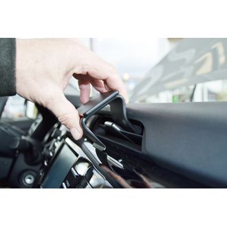 Brodit ProClip montážna konzola pre Toyota Camry 18-21 USA, na stred
