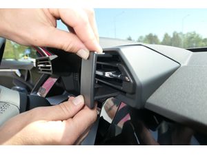 Brodit Montážny držiak ProClip pre Audi A3/S3 21-24, pre stred
