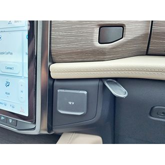 Brodit Montážny držiak ProClip pre Ford F-150 Lightning 22-24, vpravo uprostred