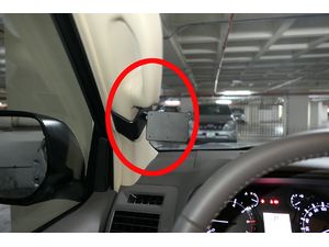 Brodit Montážny držiak ProClip pre Toyota LandCruiser 150/LandCruiser Prado 22-23, vľavo na stĺpiku