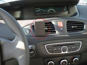 Brodit ProClip montážny držiak pre Renault Scenic 10-17, pre stred