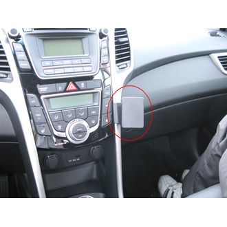 Brodit ProClip montážna konzola pre Hyundai i30 12-16, na stred vpravo