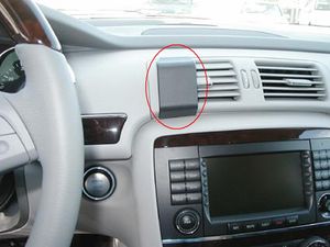 Brodit ProClip montážna konzola pre Mercedes Benz R-Class 06-14, na stred vľavo