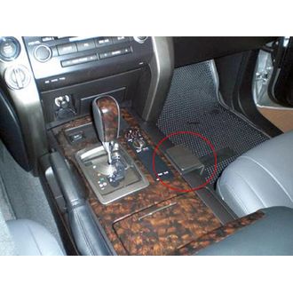 Brodit ProClip montážna konzola pre Toyota LandCruiser 09-18 (len automat), na stred vpravo dole