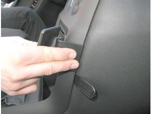 Brodit ProClip montážna konzola pre Citroen C3 10-16, na stred