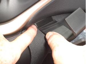 Brodit ProClip montážna konzola pre Jeep Cherokee 14-24, na stred