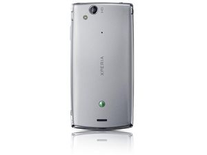 Sony Ericsson Xperia arc S - strieborná - z druhej ruky, záruka