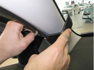 Brodit ProClip montážna konzola pre Opel Adam 13-15, vľavo na stĺpik