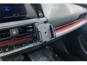 Brodit Montážny držiak ProClip pre Toyotu Prius 23-25, na stred