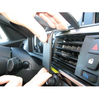 Brodit ProClip montážna konzola pre BMW 1-series F20, F21/BMW 2-series F22, F23 18-20, na stred