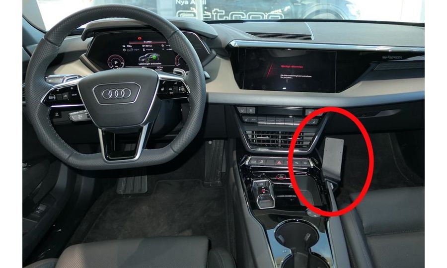 Brodit Montážny držiak ProClip pre Audi e-tron GT 21-24, stred sprava nadol