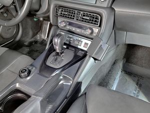 Brodit ProClip pre Nissan GTR 17-24, vpravo uprostred